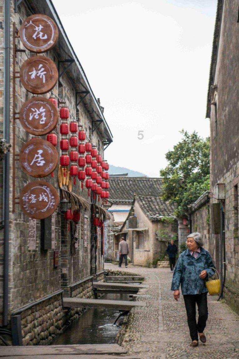 郊区召开全区安全生产工作调度会议